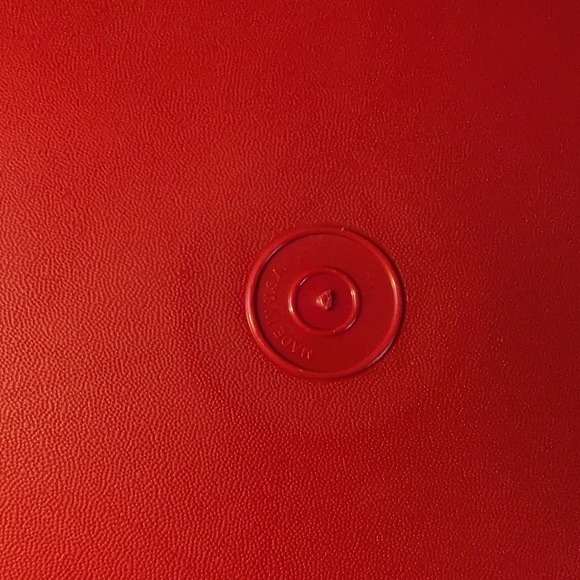 Vintage Red Tupperware Divided Veggie Serving Container With Lid and handle - Picture 13 of 14